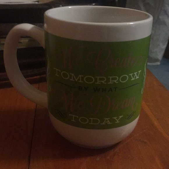 A cup - Picture 2 of 2